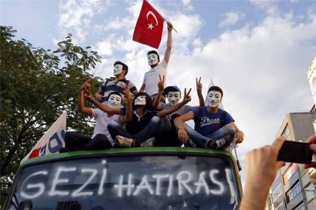 У Туреччині близько 60 журналістів звільнили за висвітлення протестів