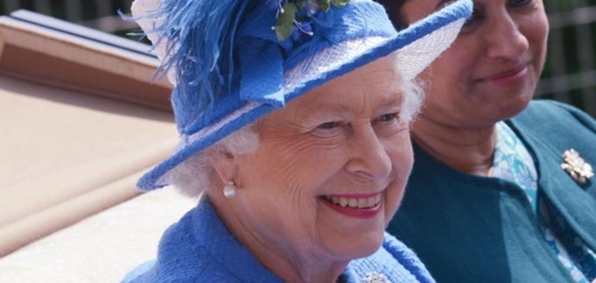 Елизавета II вернулась в Лондон, где будет ждать рождения наследника