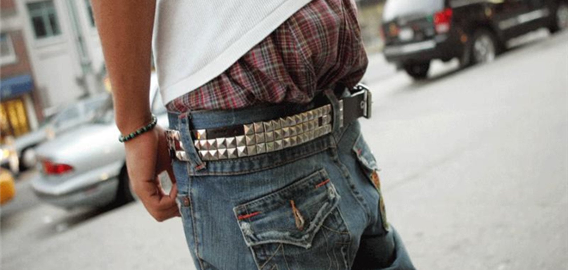 Крымчанина оштрафовали за демонстрацию половых органов