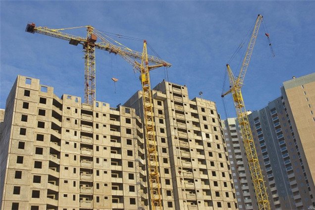 На фоне падения строительства ввод жилья в Украине растет