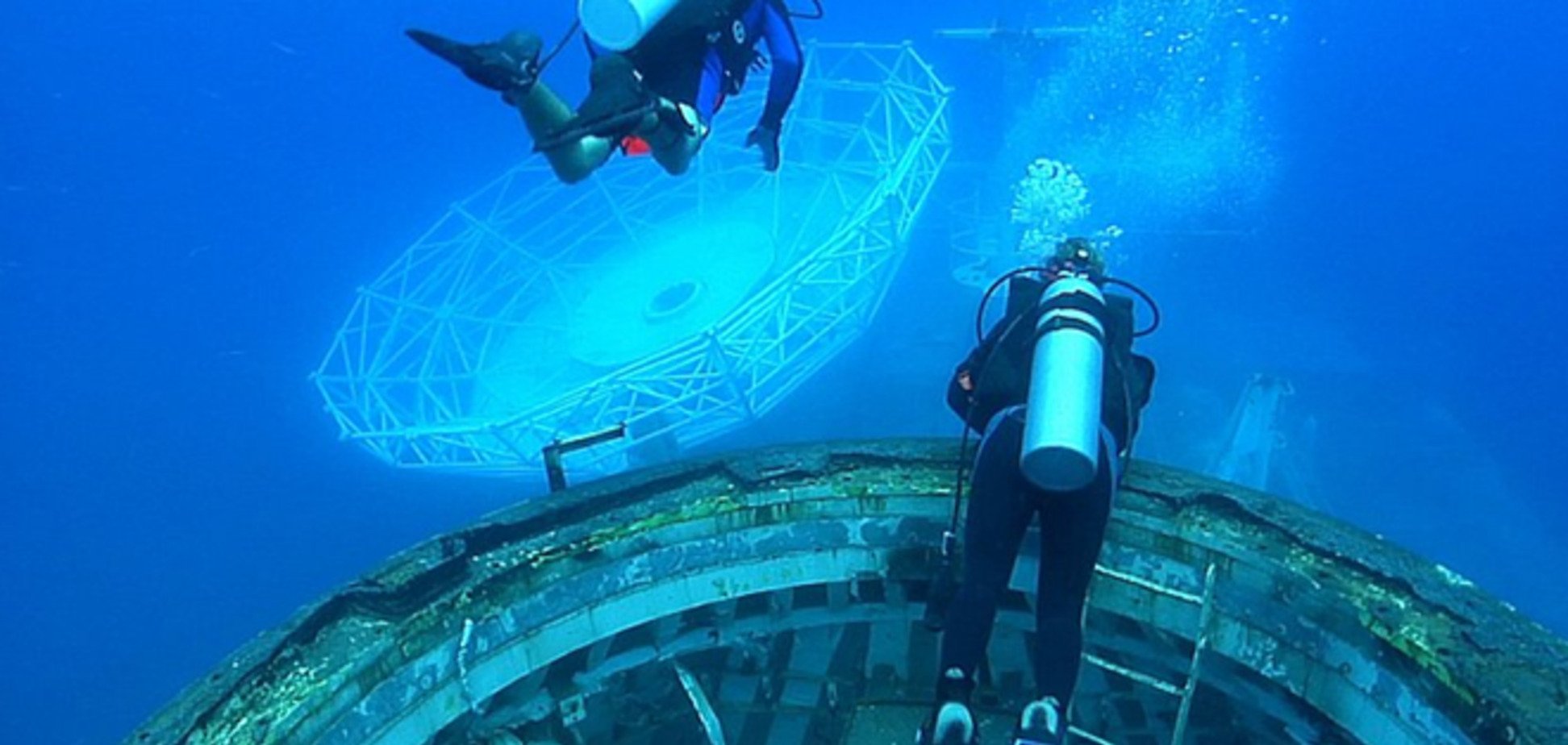 Американцы нашли 61 тонну серебра на затонувшем судне