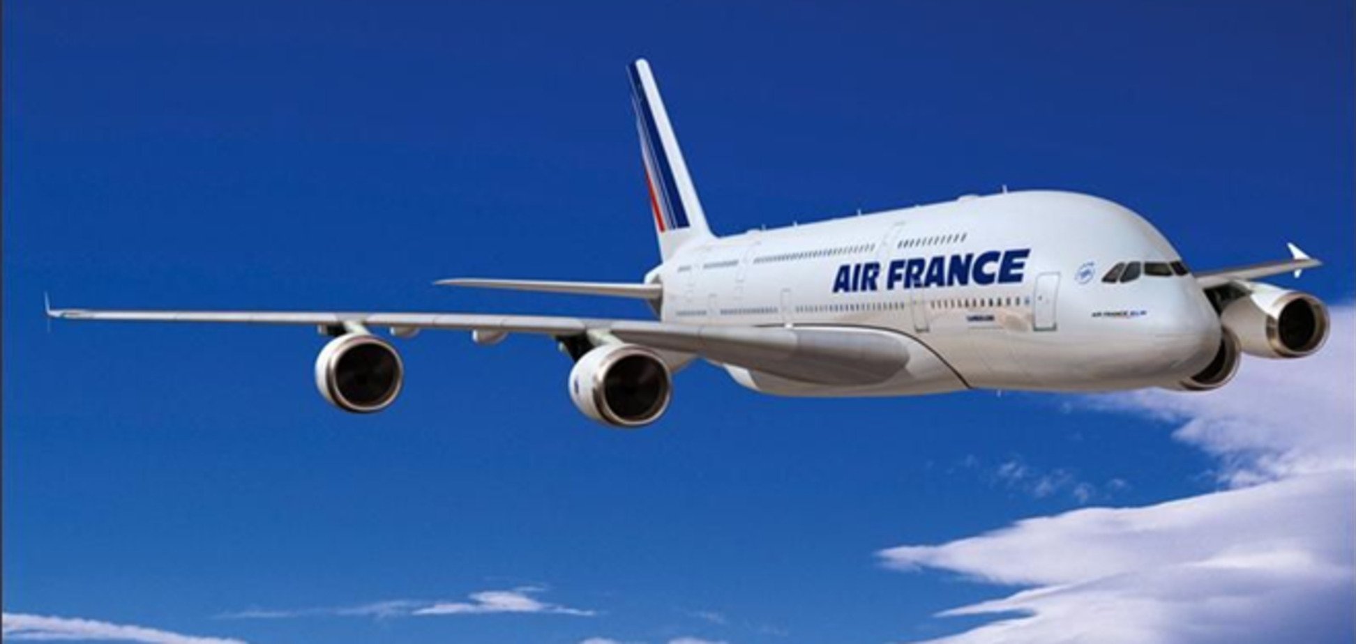 Франция увеличит налог на авиабилеты
