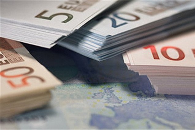 Евро продолжил рост на межбанке, 24 июля 2013
