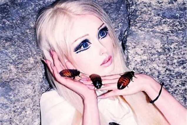 Одесская Барби скрывает возраст, но показала своего папочку