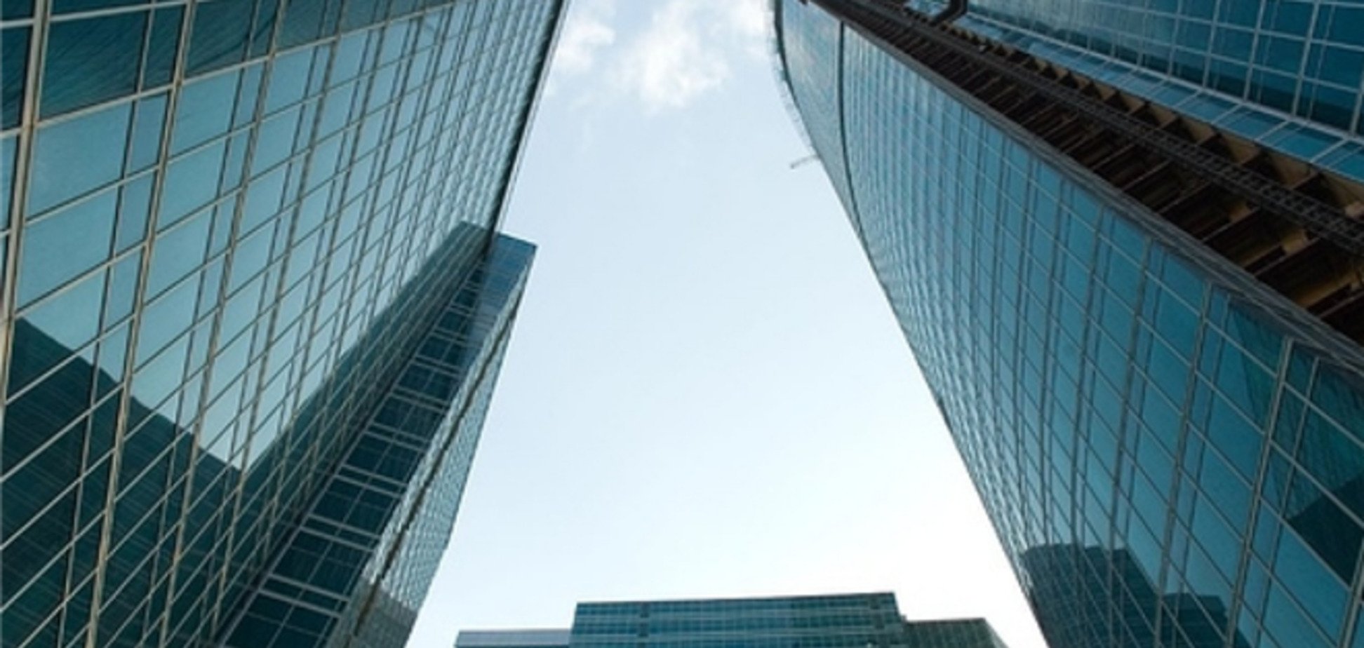 В 17 странах Европы цены на недвижимость рекордно упали