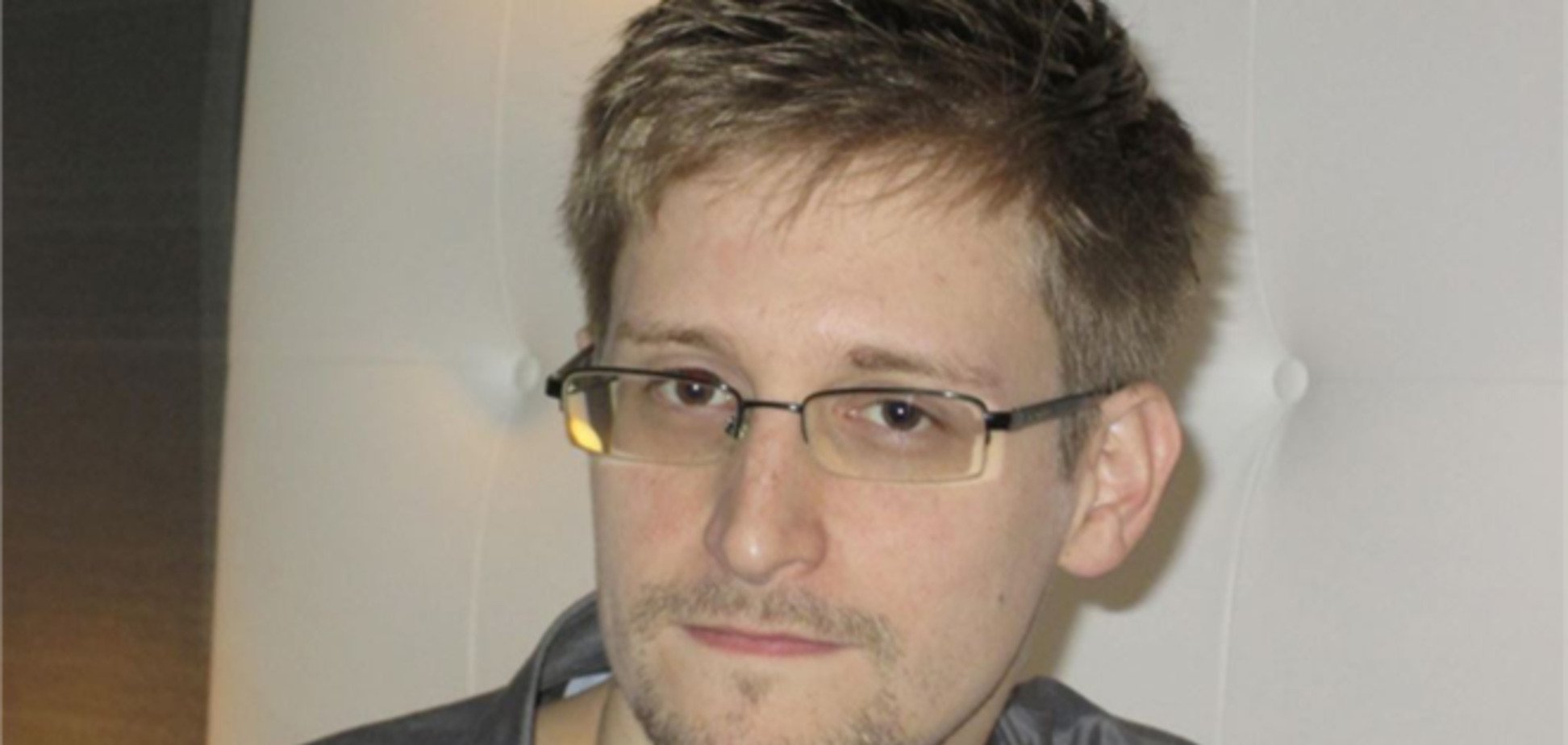 ЗМІ: Сноуденом видали довідку, яка дозволяє залишити 'Шереметьєво'