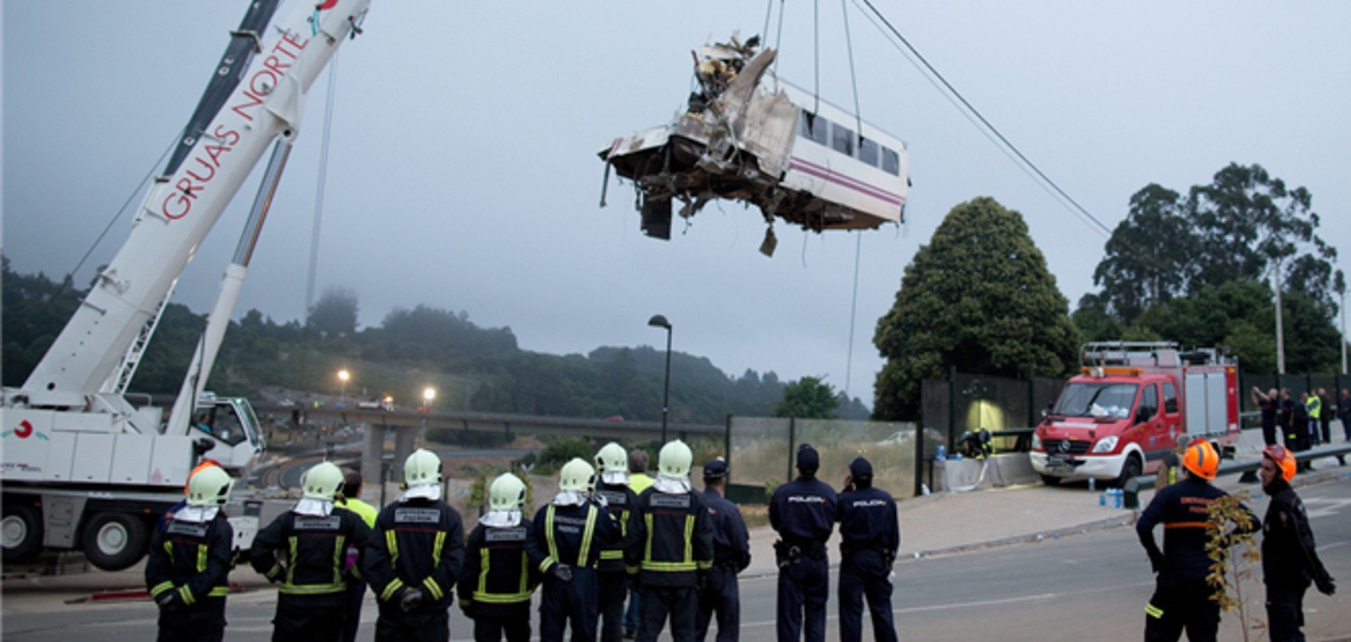 Власти ожидают роста числа жертв аварии поезда в Испании