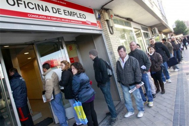 Безработица в Испании снизилась за последние 2 года
