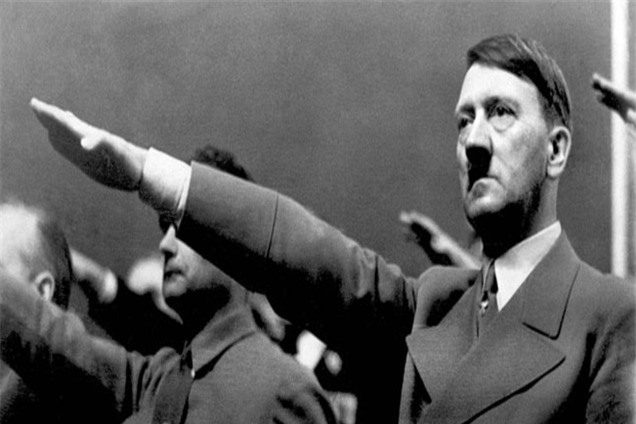 В Чехии сотрудника издательства будут судить за книгу о Гитлере