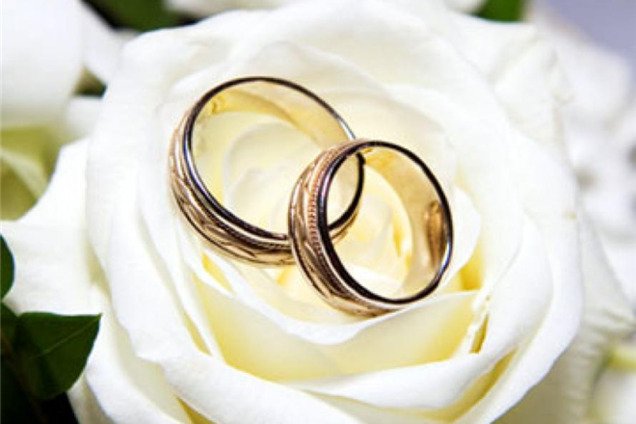 В США супруги, прожившие вместе 75 лет, умерли с разницей в день