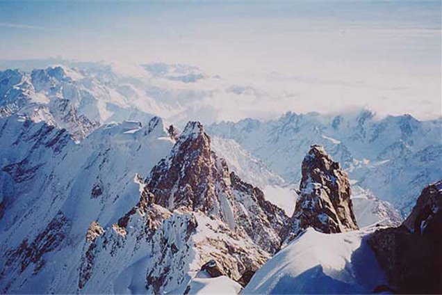 В МИД взяли под контроль поиски тела украинского альпиниста