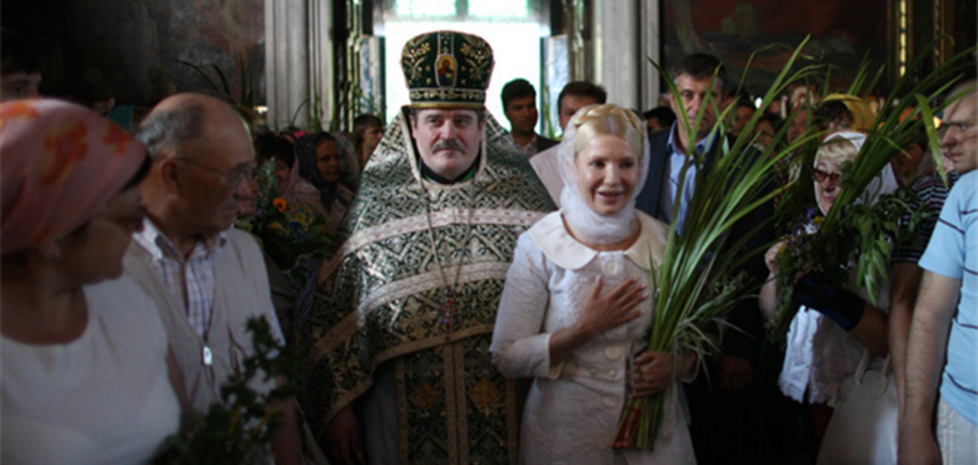 Тимошенко закликала до створення єдиної помісної церкви