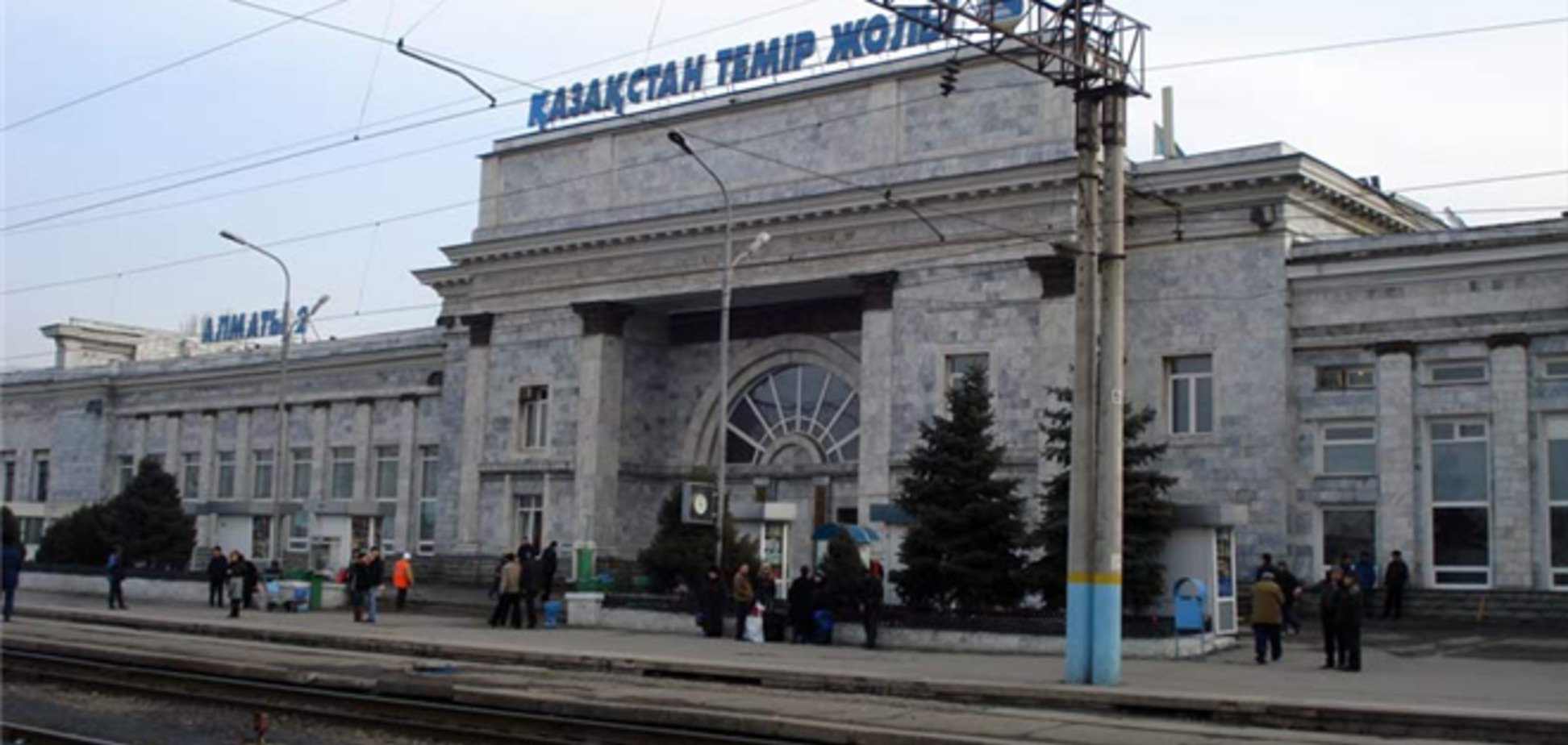 В Казахстане столкнулись два поезда: полсотни пострадавших