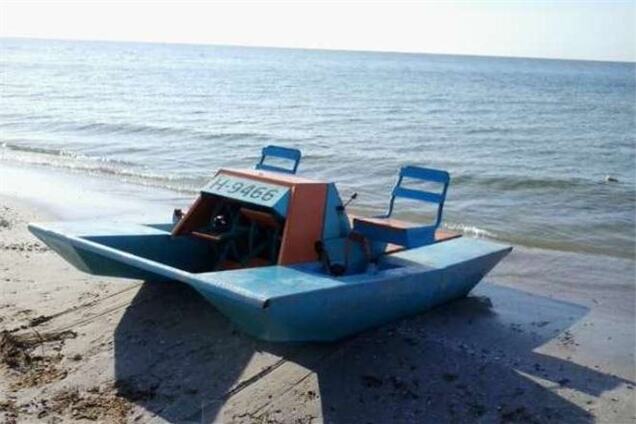 На Днестре спасли отдыхающих: людей унесло течением на катамаране