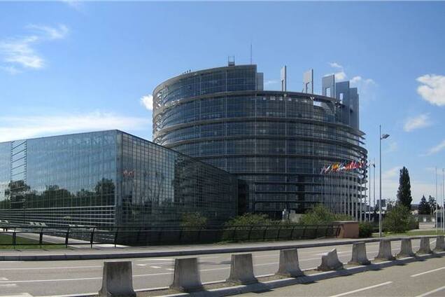 Європарламент привітав біопаспорт України