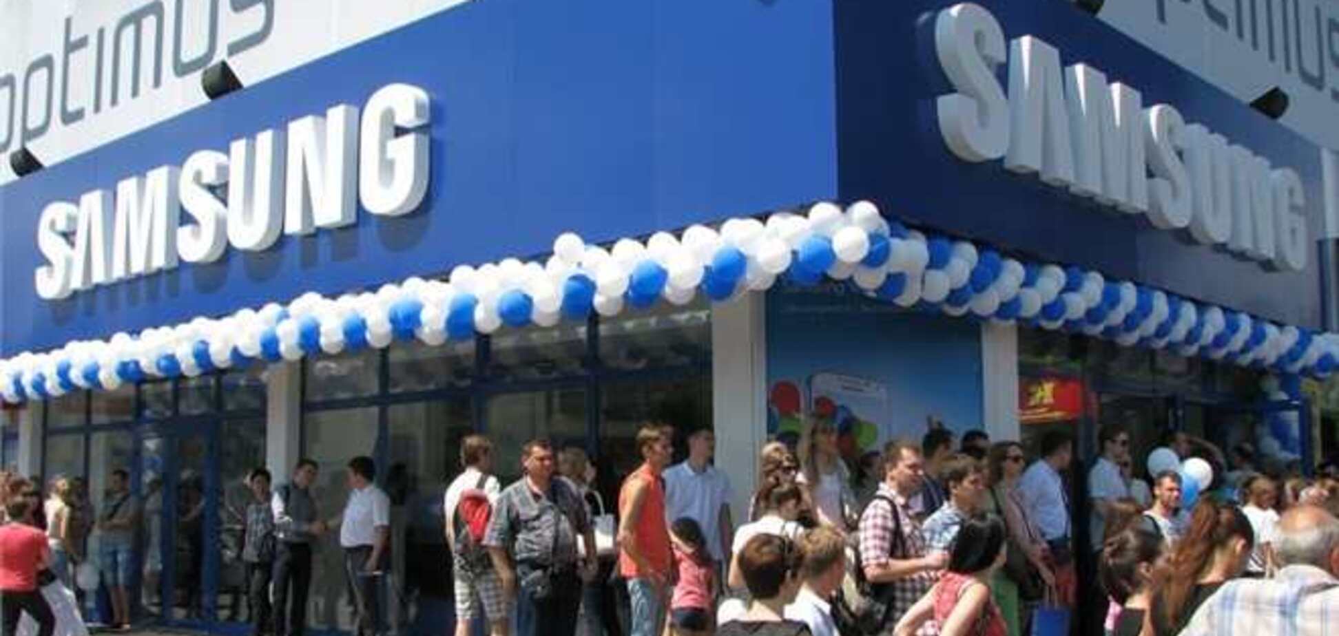 В Киеве за 40 секунд ограбили магазин Samsung