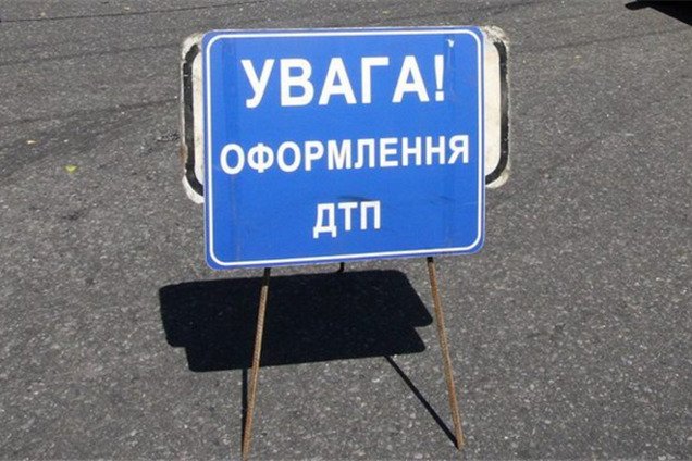 На Тернопольщине маршрутка столкнулась с Mercedes: одна жертва, 10 пострадавших