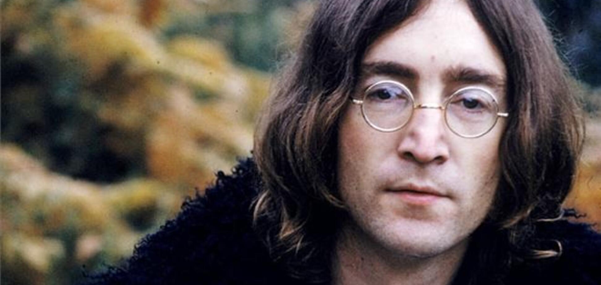 В Интернете выставлен на продажу микрофон Джона Леннона