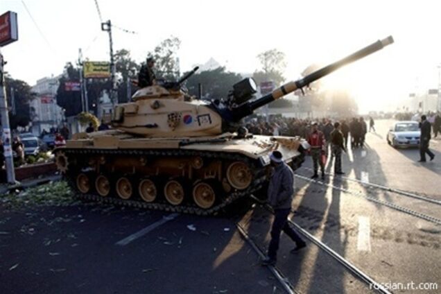 У столицю Єгипту увійшли танки