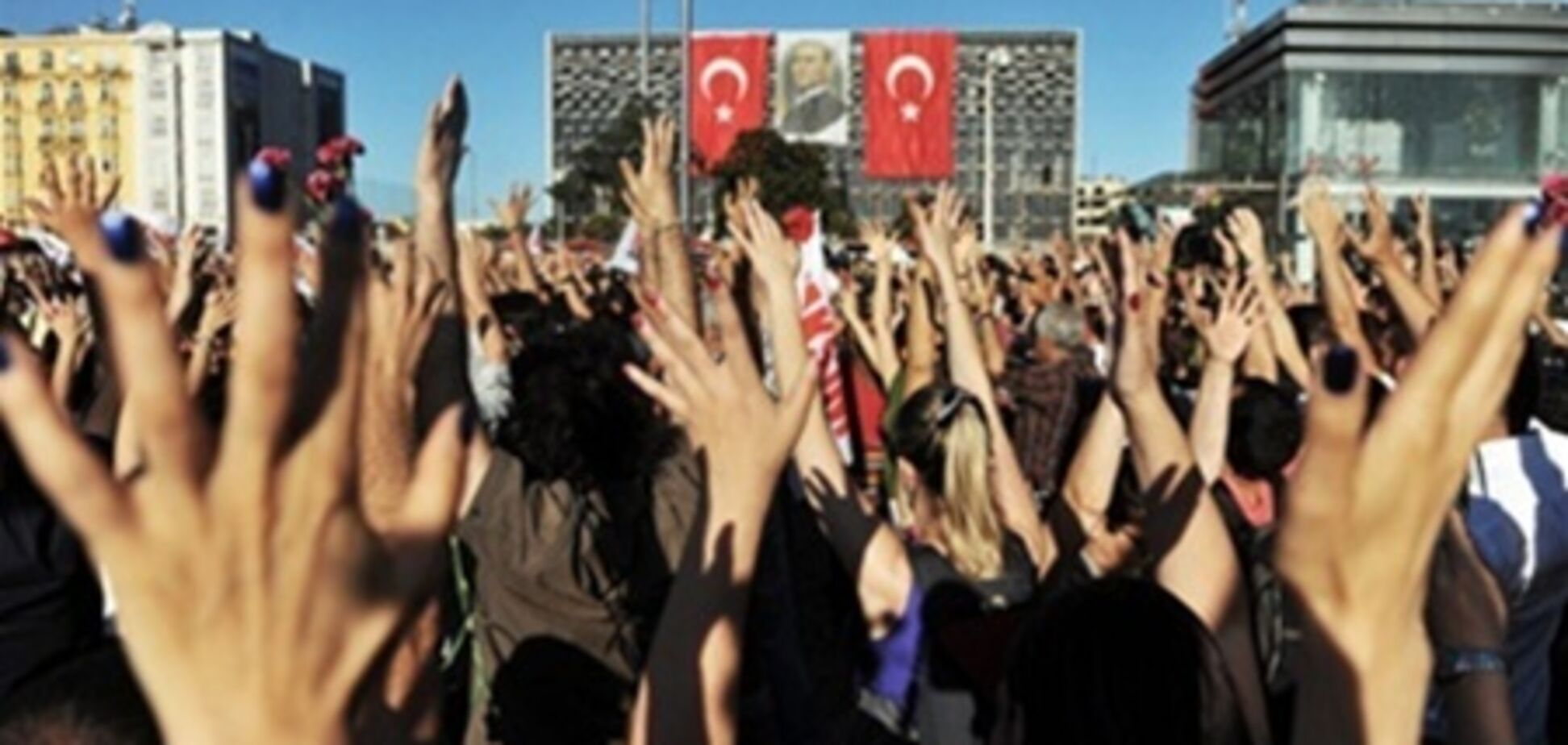 Суд Турции запретил перестройку парка Гези