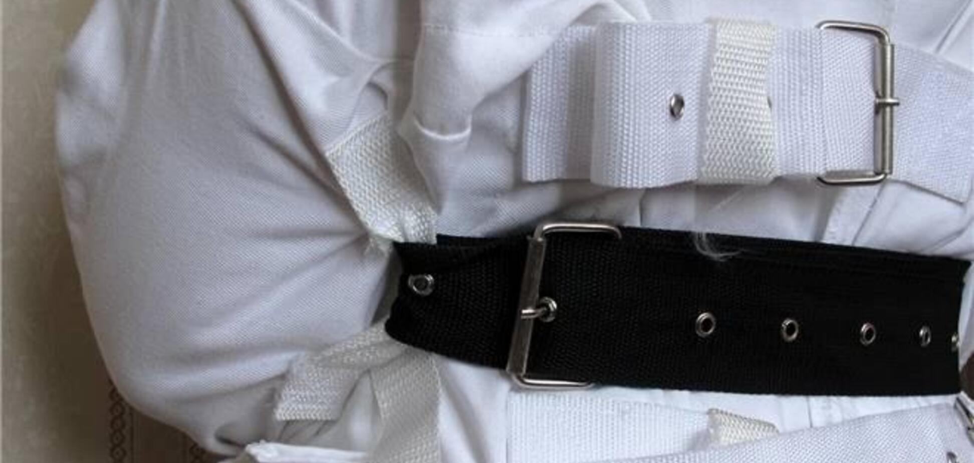 В Краматорске прямо из банка его «владельца» забрали в психушку