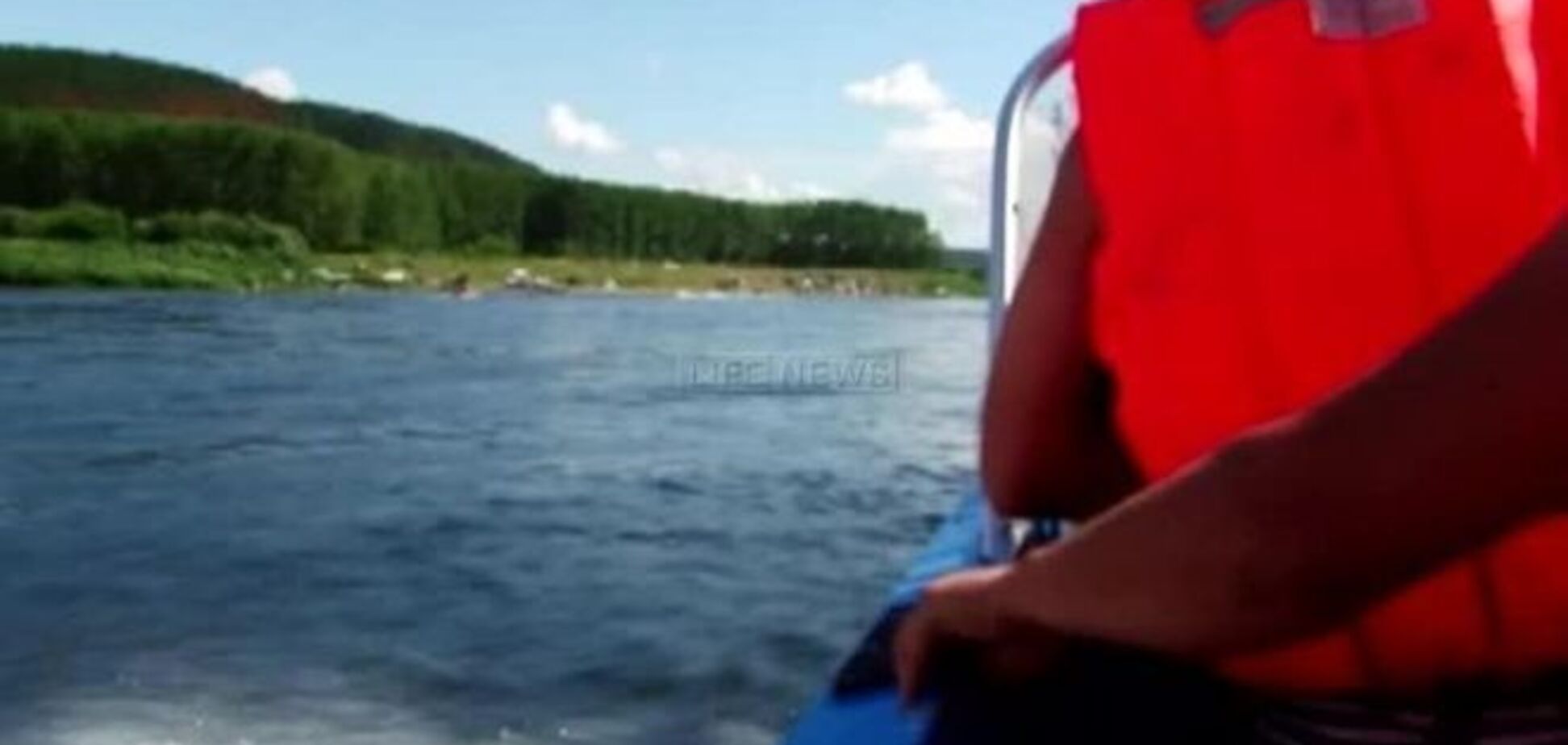 Пьяный россиянин пытался преодолеть реку на воздушных шариках
