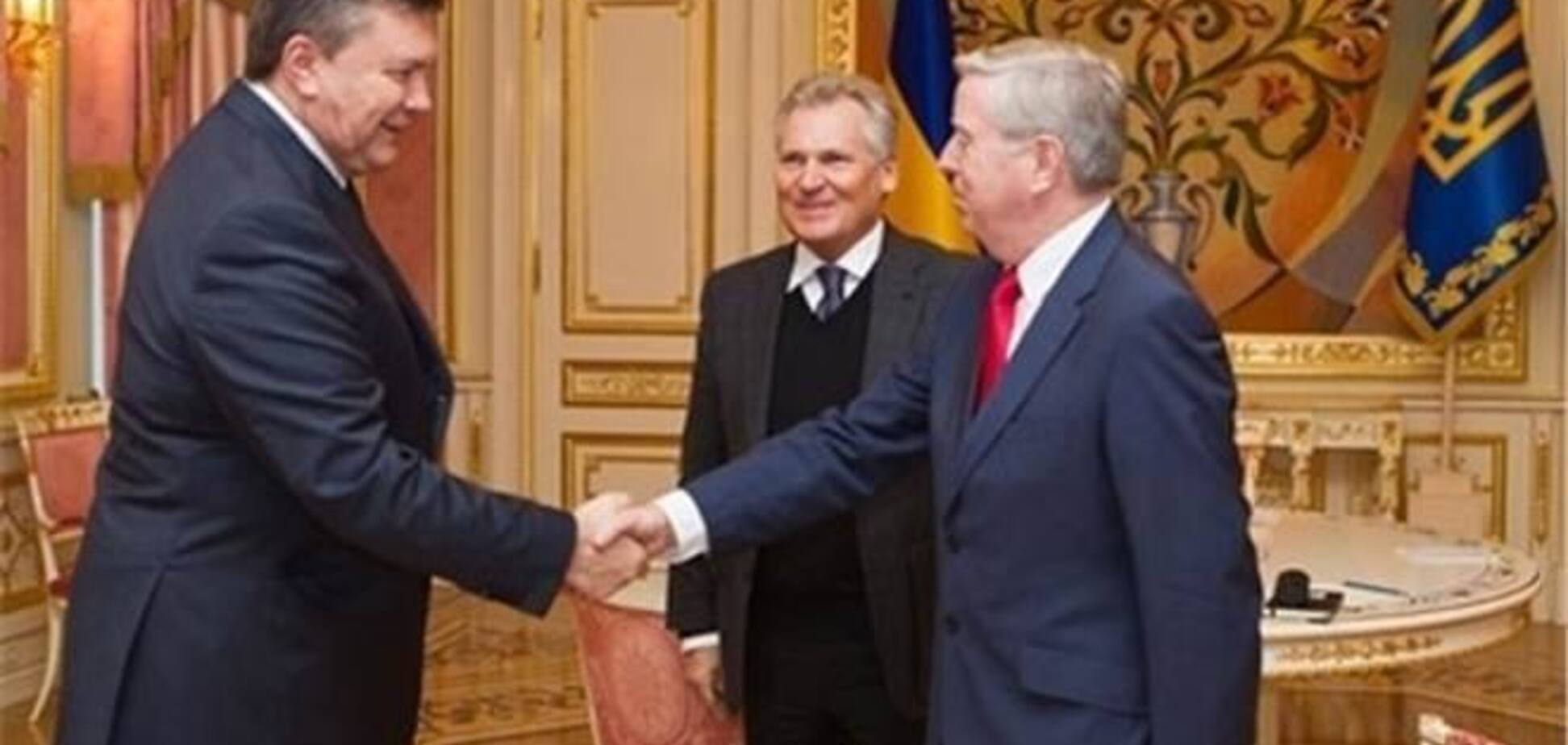 Виктор Янукович встретился с Квасьневским и Коксом