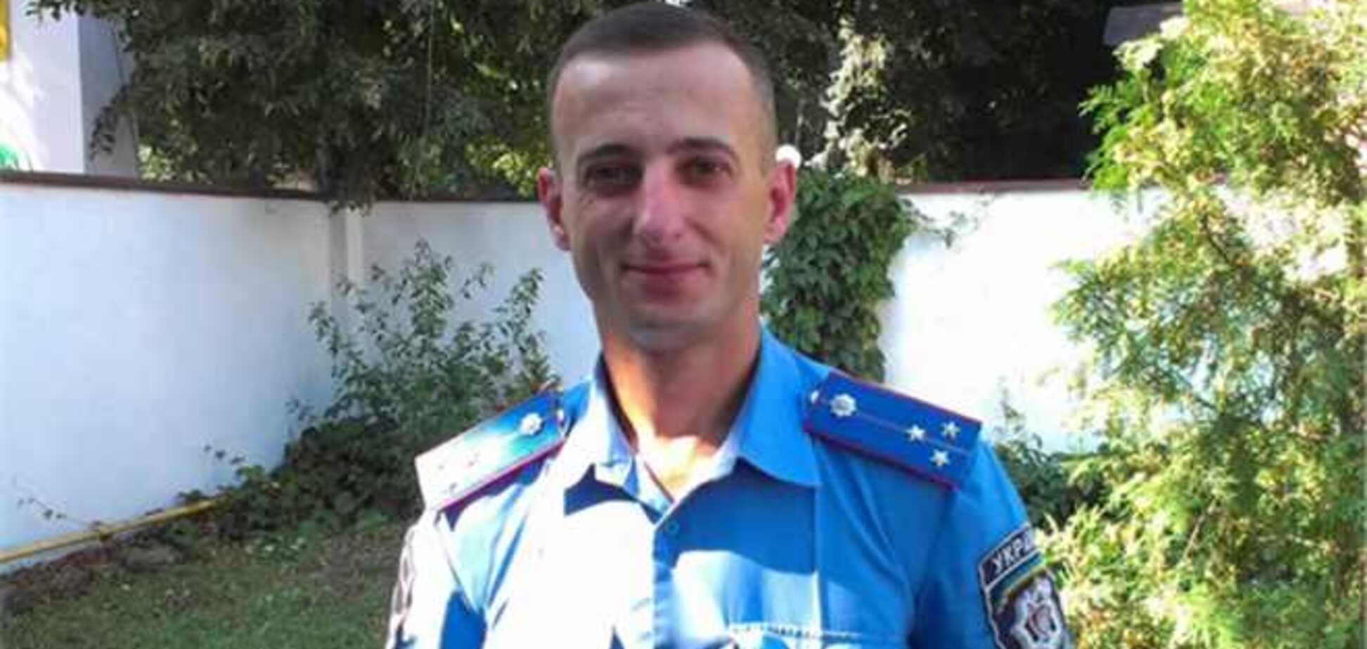 Міліціонер зробив штучне дихання яка втратила свідомість мітингувальнику у Вінниці