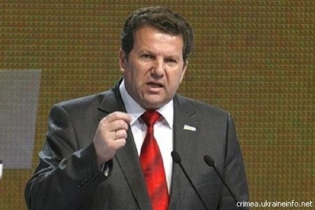 Нардеп Куницын показал свою молодую любовницу