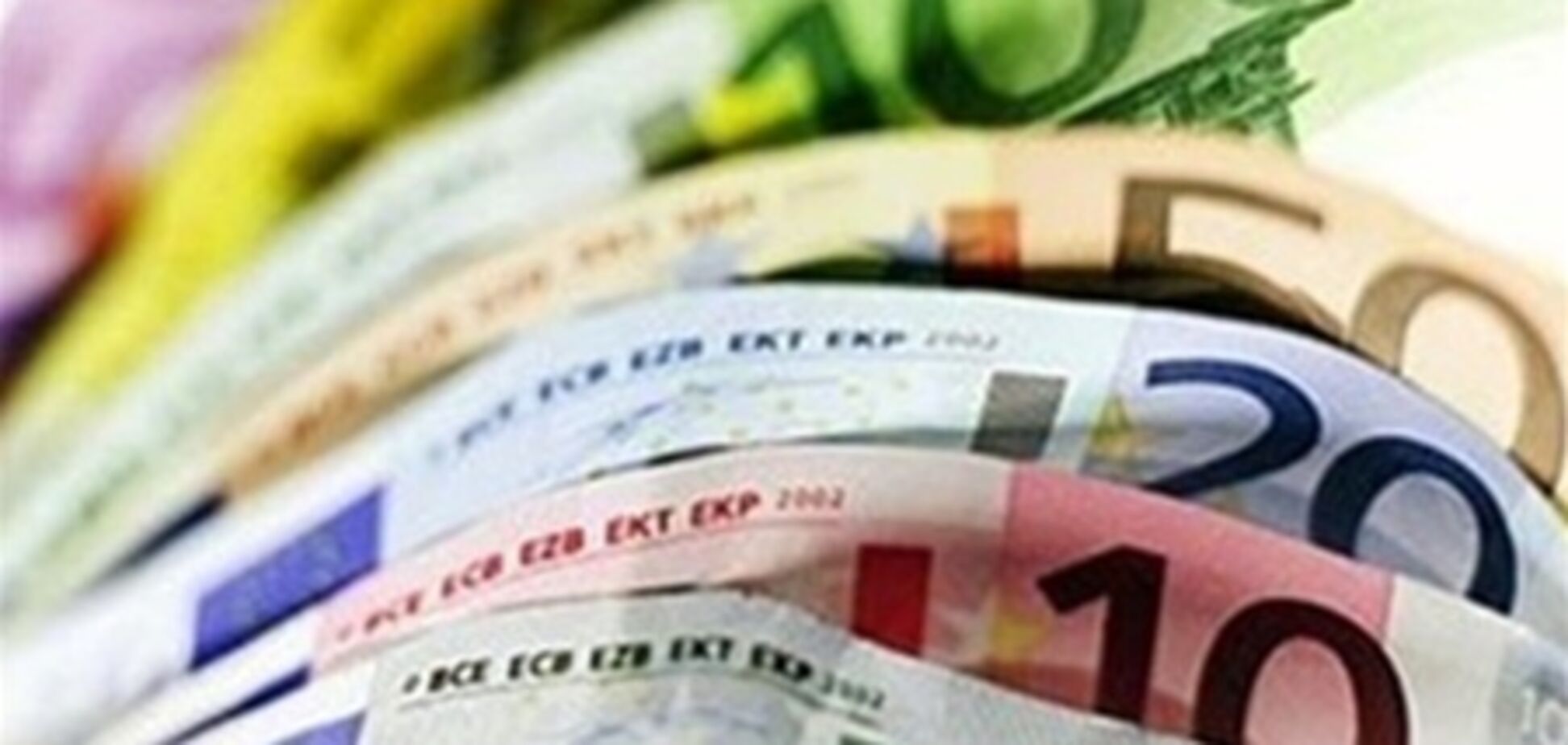 Евро вырос на межбанке, 04 июля 2013