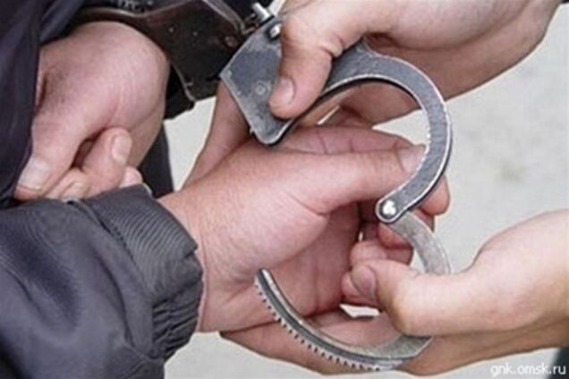 Замначальника милиции Врадиевки пытал таксиста, чтобы тот не 'сдал' Дрижака