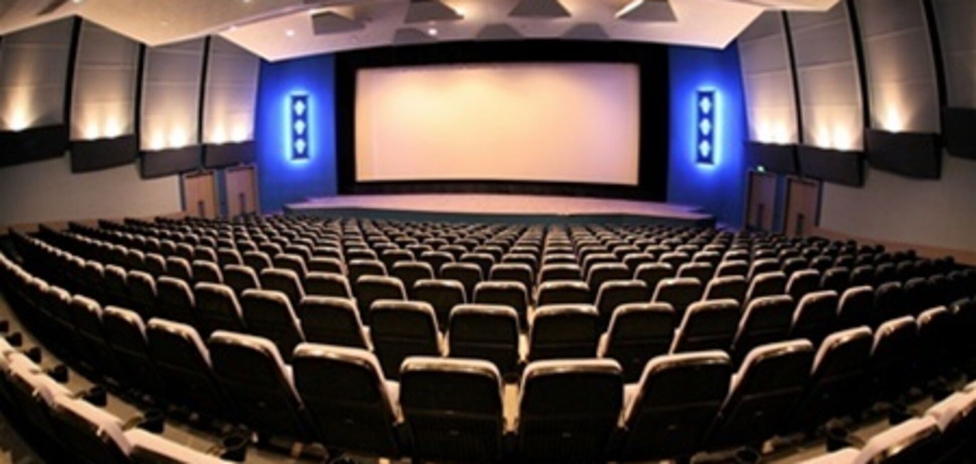 Раде предлагают запретить рекламу в кинотеатрах