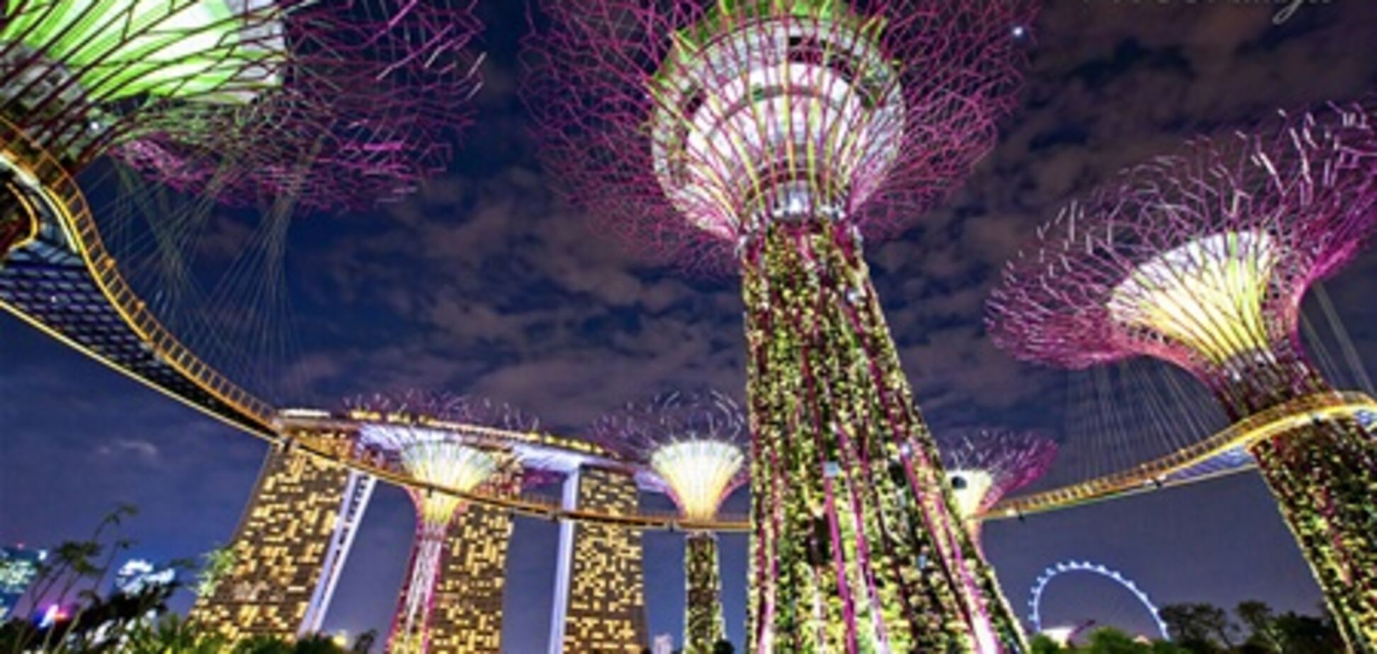 В Сингапуре открылся удивительный сад на берегу залива