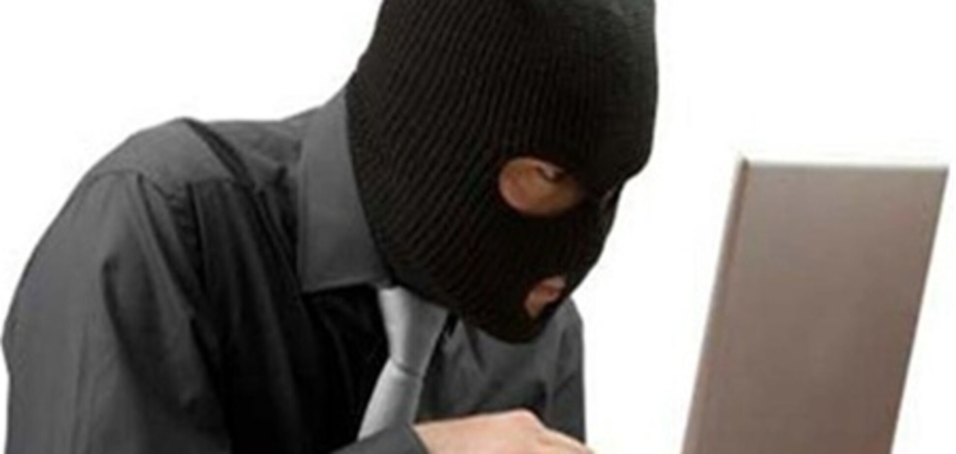У Києві трьох хакерів засудили за створення небезпечного вірусу