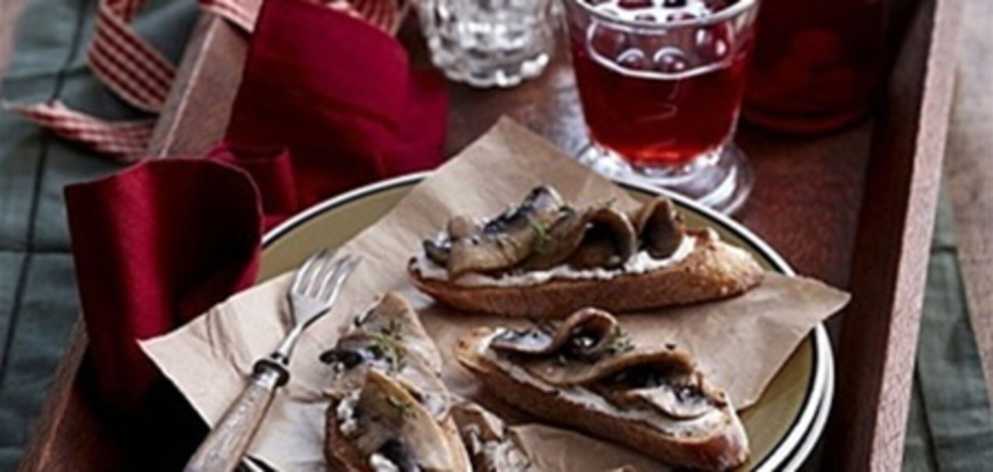 Брускетта с грибами