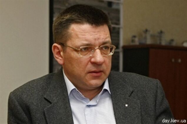 Одарич заявляет, что Тулуб запугивает его жену