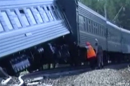 После аварии поезда на Кубани в больницу попали 15 человек