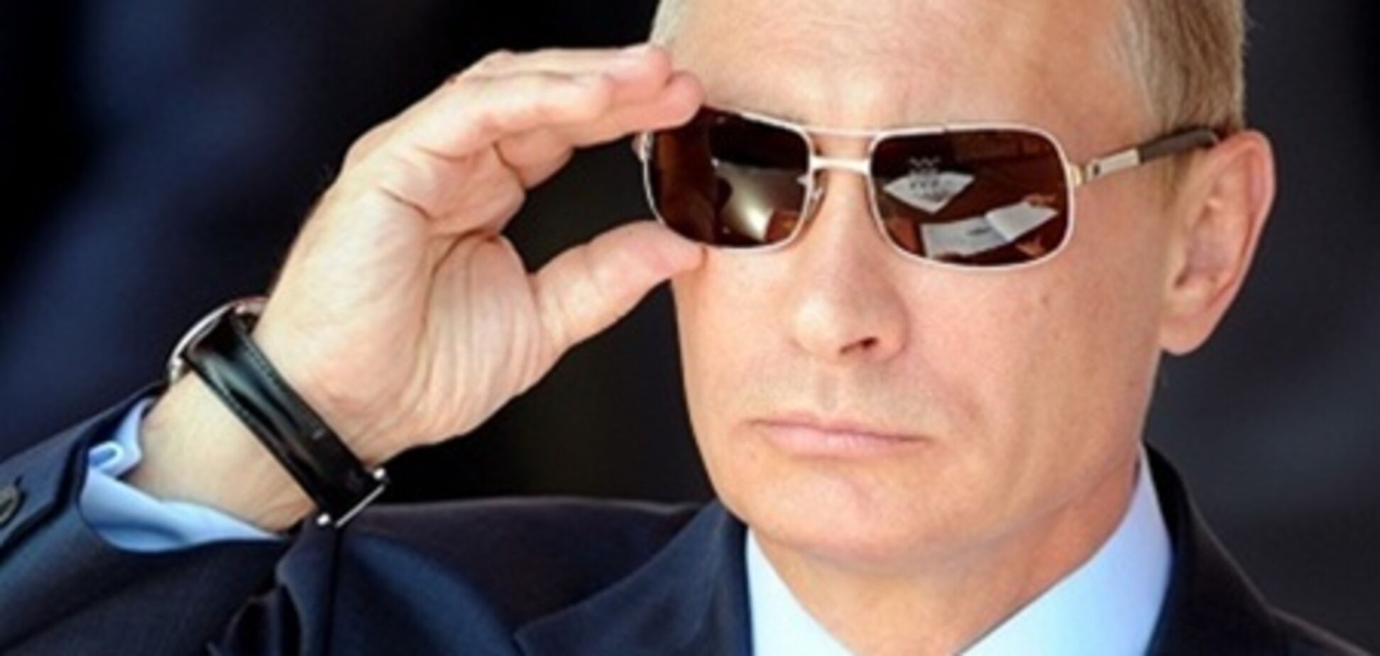 Комунальники зафарбували напис 'Путін - злодій', залишивши рекламу наркотиків