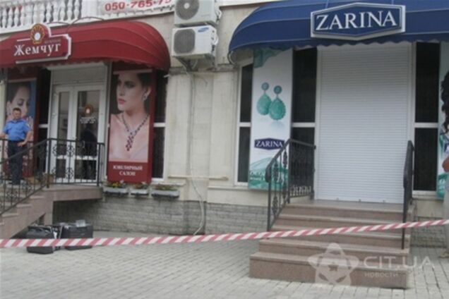 Стали відомі подробиці стрілянини в ювелирке Севастополя