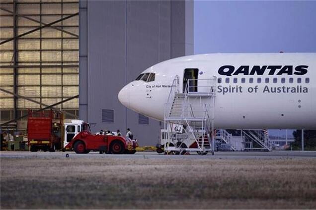 Пассажиры самолета массово заболели по пути в Австралию