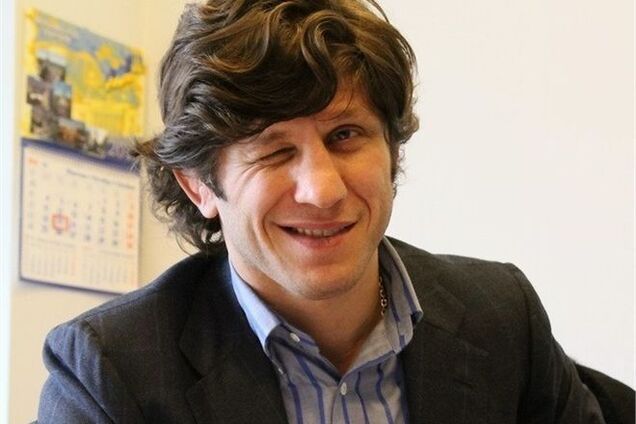 Тедеев держит попугаев, а у Бахтеевой целый зоопарк