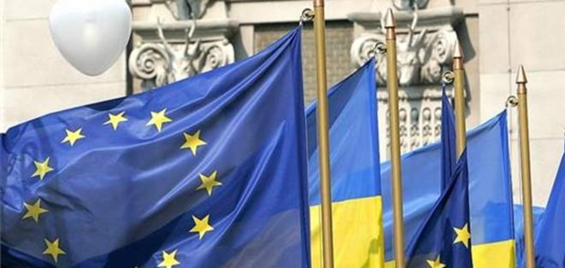Янукович доручив Лукаш перевірити законопроекти для асоціації з ЄС