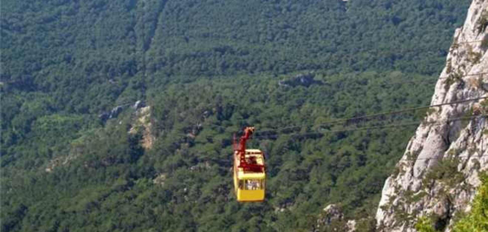 Туристів зняли зі поламаної 'канатки' на Ай-Петрі