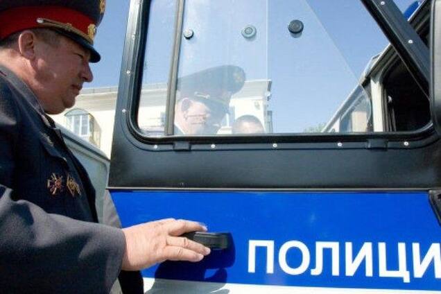 Полиция изучает агитматериалы, найденные в возможном штабе Навального