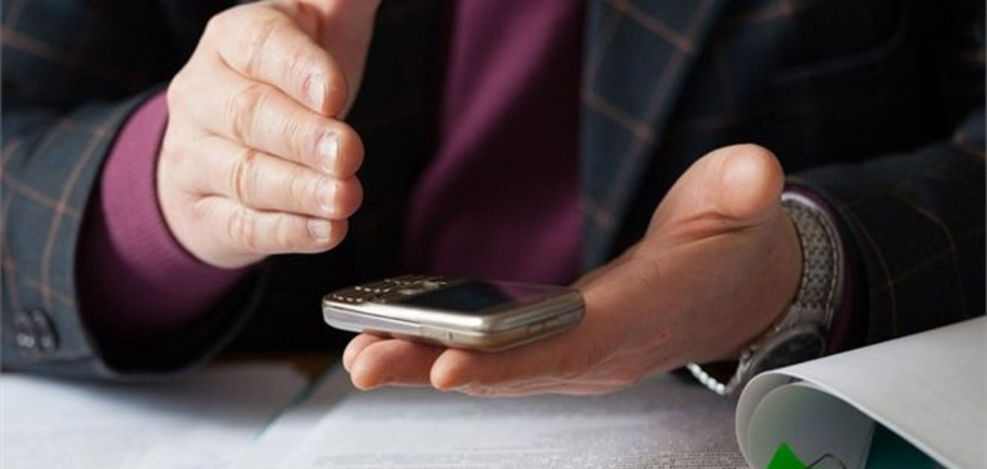 'Серые' телефоны: 'против' больше чем 'за'