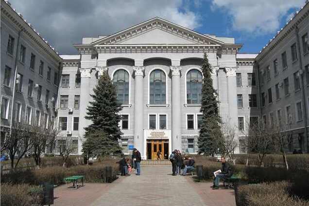 Милиция расследует самоубийство преподавателя ХНУРЭ