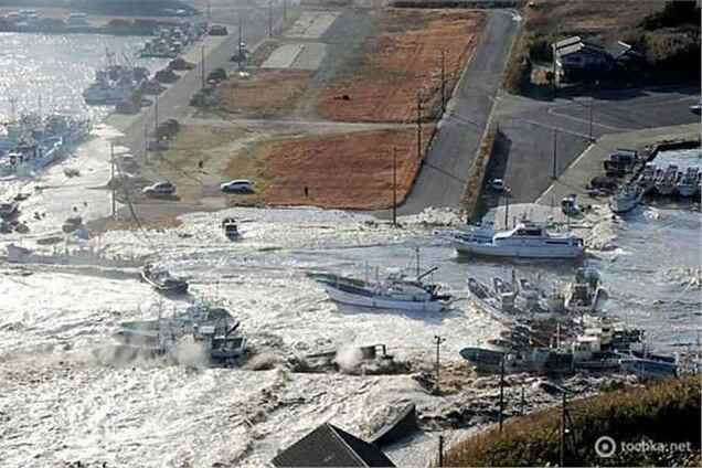 У Мережу виклали нове відео цунамі в Японії в 2011 році