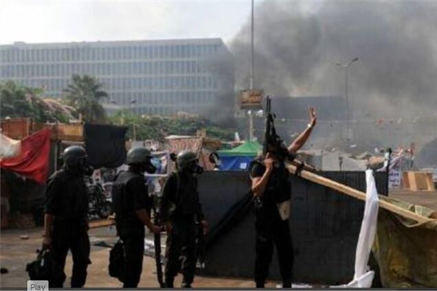 'Братья-мусульмане' заявили о сотнях погибших в Каире