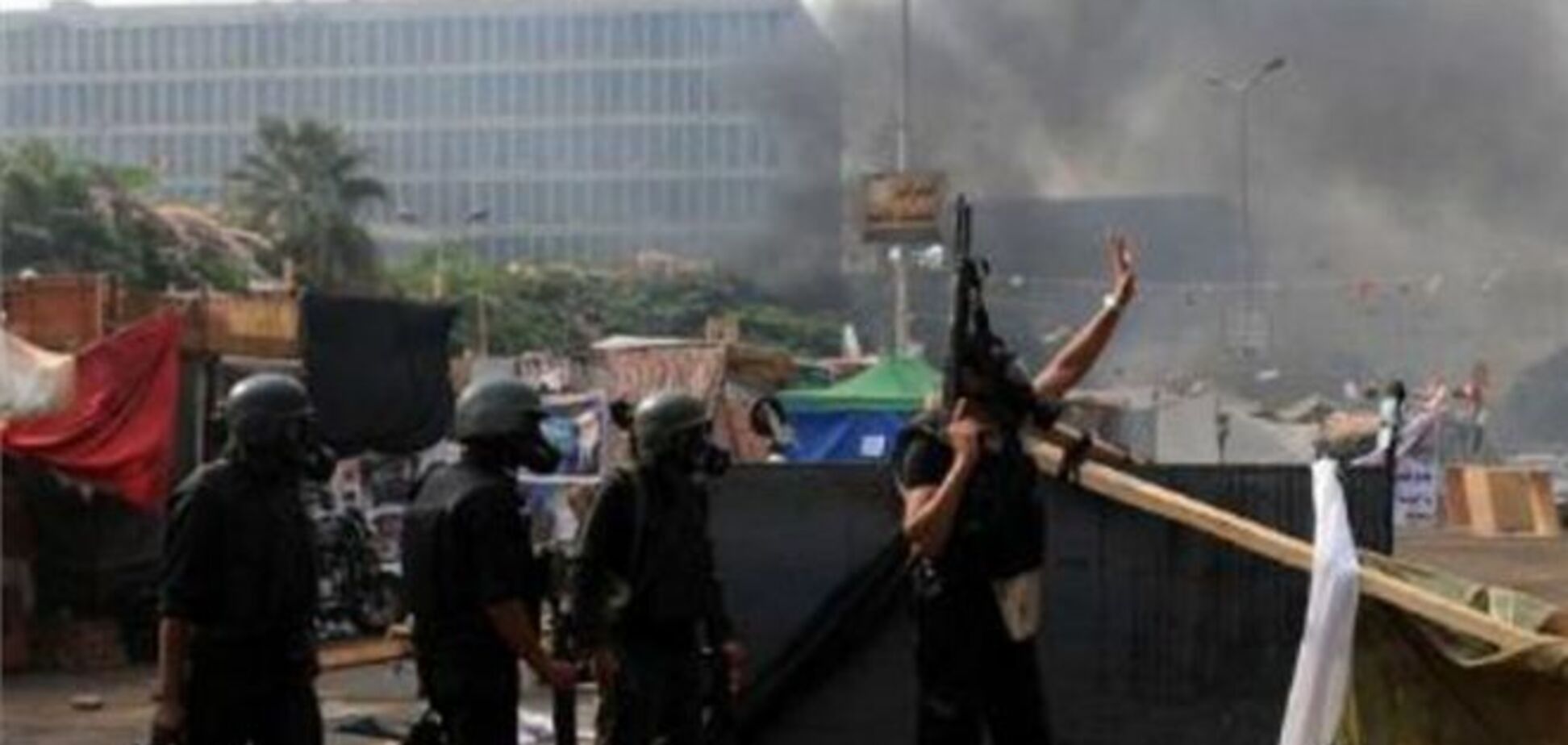 'Брати-мусульмани' заявили про сотні загиблих в Каїрі