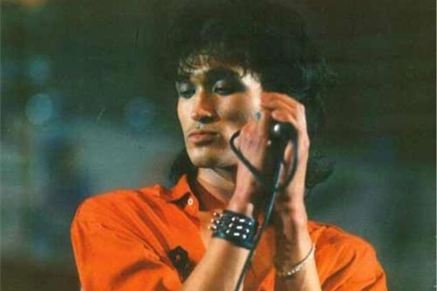 23 года назад Цой умер и стал легендой